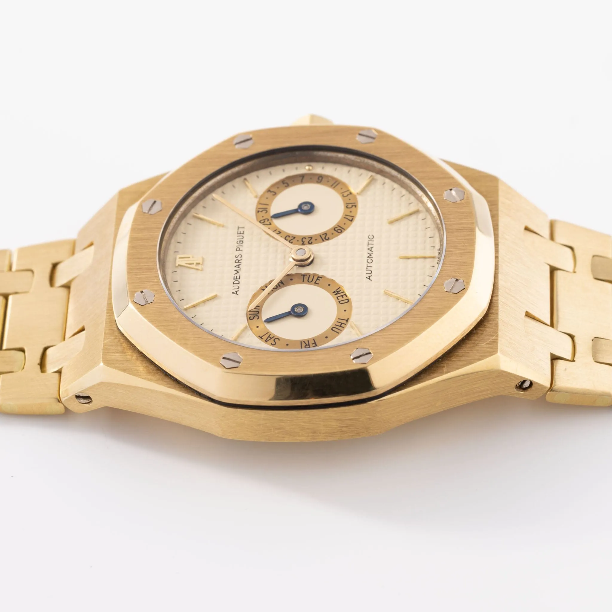 Audemars Piguet Royal 5572BA Oak Day-Date 18kt Yellow Gold "Owl" With Archive Extract